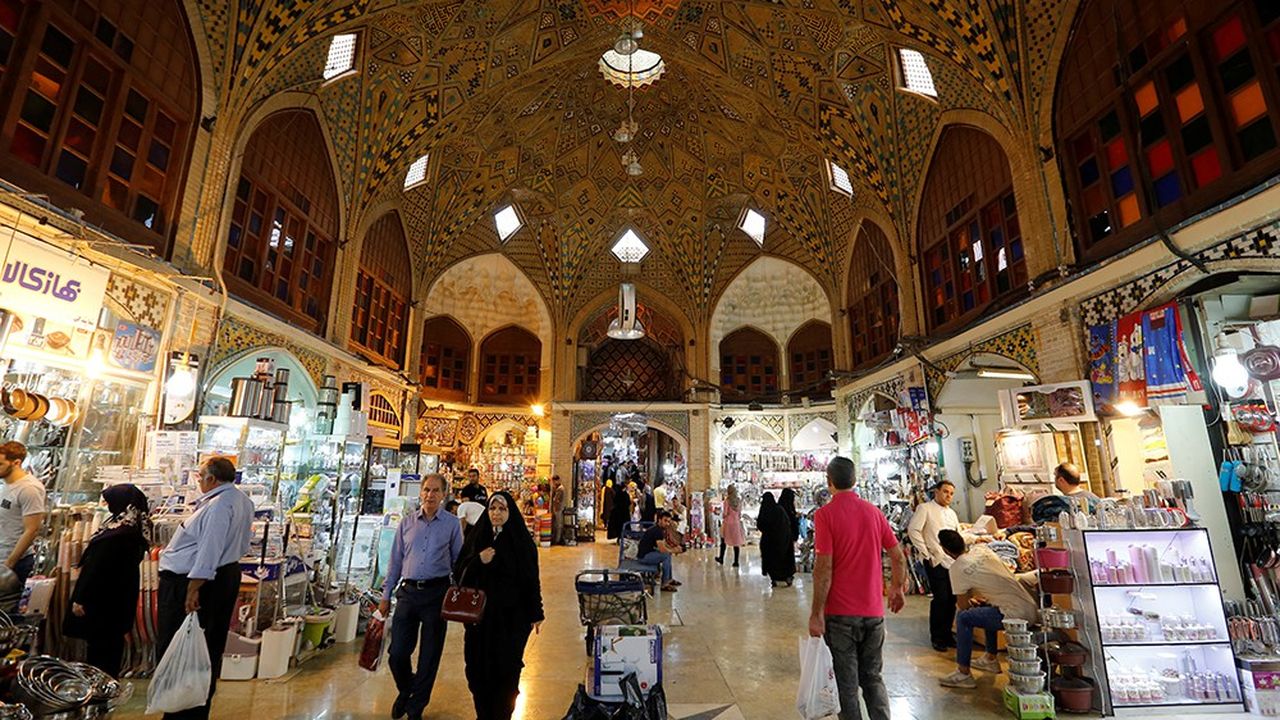 L'activité du grand bazar de Téhéran est pénalisée par le plongeon du rial et la crise économique