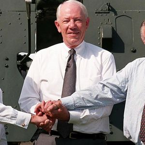 Le 11 août 1998, le britannique BP lançait une OPA à plus de 50 milliards de dollars sur l'américain Amoco.