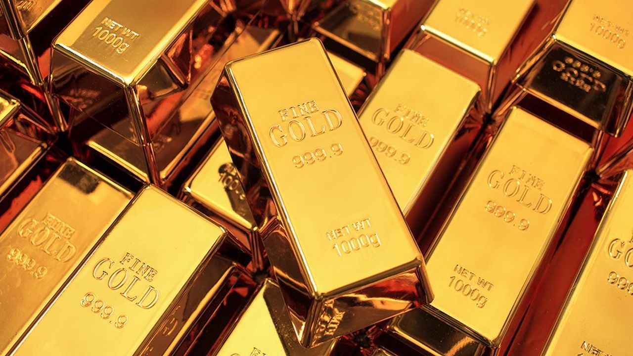 L'or est tombé au plus bas en dollar depuis 19 mois, dans le sillage de la livre turque. Il n'a peut-être pas été complètement éclipsé par le dollar en tant que valeur refuge : selon des analystes, il pourrait jouir d'un répit au second semestre et remonter jusqu'à 1.300 dollars l'once.