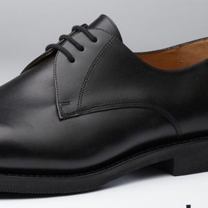 Début septembre, la société Hardrige a remporté un appel d'offres de chaussures « cadre-homme » pour le service du Commissariat des armées