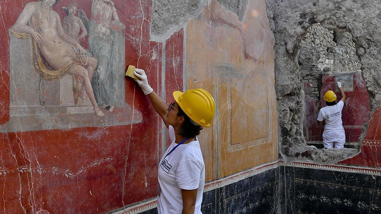 C'est en travaillant sur des fresques remarquablement conservées que les archéologues ont découvert la fameuse inscription.