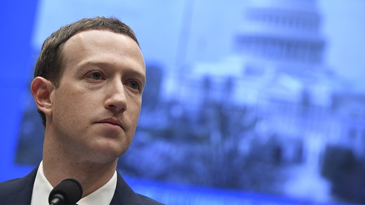 « Nous aimerions que Monsieur Zuckerberg vienne à Londres le 24 mai », écrit le président de la Commission sur le numérique, la culture et les médias en charge de l'affaire Cambridge Analytica