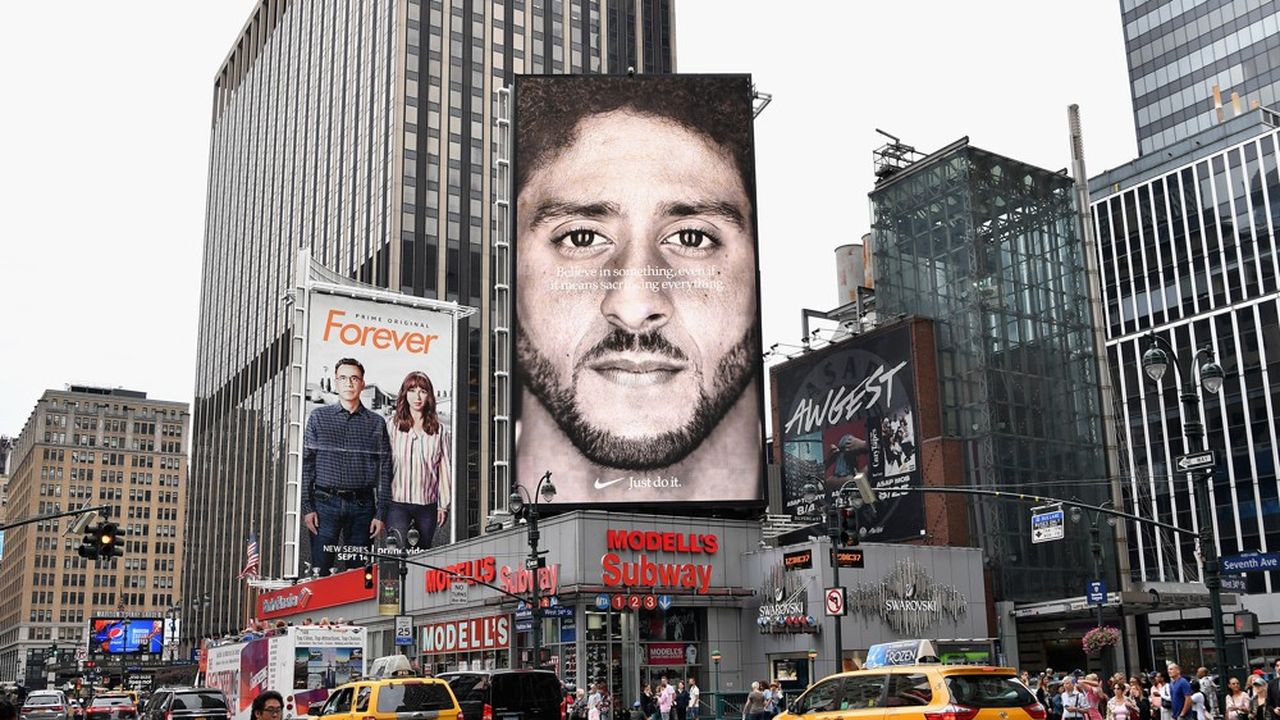 Les pubs Nike avec le controversé quaterback Colin Kaepernick ont été placardées un peu partout aux Etats-Unis, comme ici à New York.