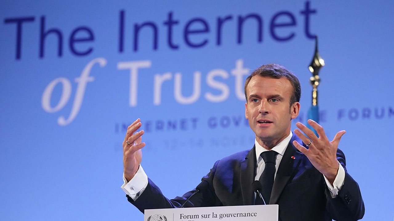 Emmanuel Macron a inauguré, lundi 12 novembre, le 13e Forum sur la gouvernance de l'Internet, une instance de consultation créée en 2006 par l'ONU sur les enjeux de régulation du Web.