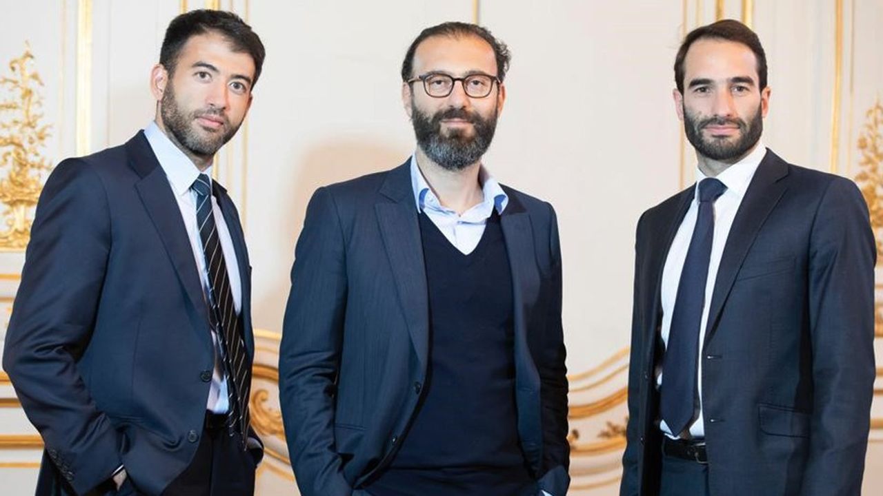 Alexis Hojabr, Saam Golshani et Guillaume Vitrich (de gauche à droite) rejoignent le cabinet White & Case.