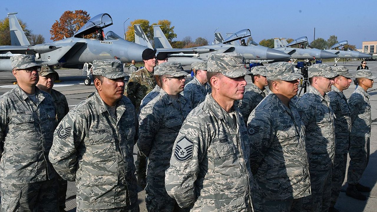 « L'armée américaine pourrait subir un nombre inacceptable de victimes […] dans son prochain conflit », selon le rapport de la Commission du Congrès