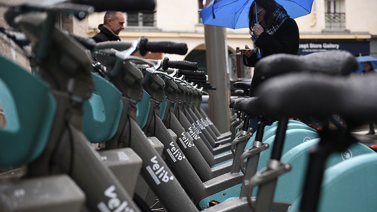 1.400 stations Vélib' devraient être en services et 20.000 vélos en circulation à la fin du premier trimestre 2019.