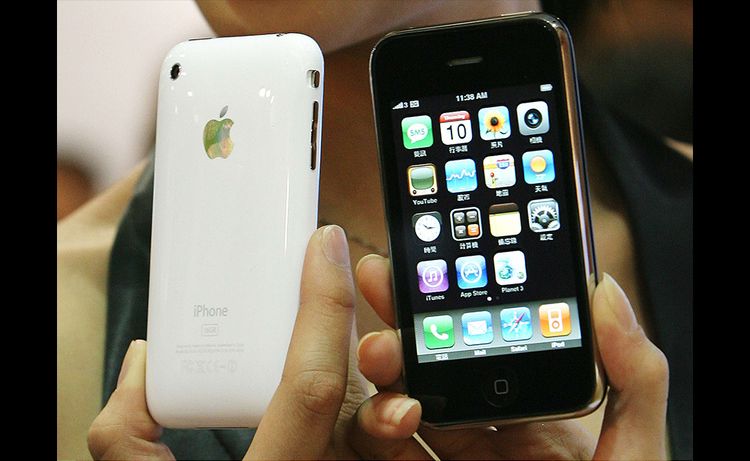 9 juin 2008 : iPhone 3G
