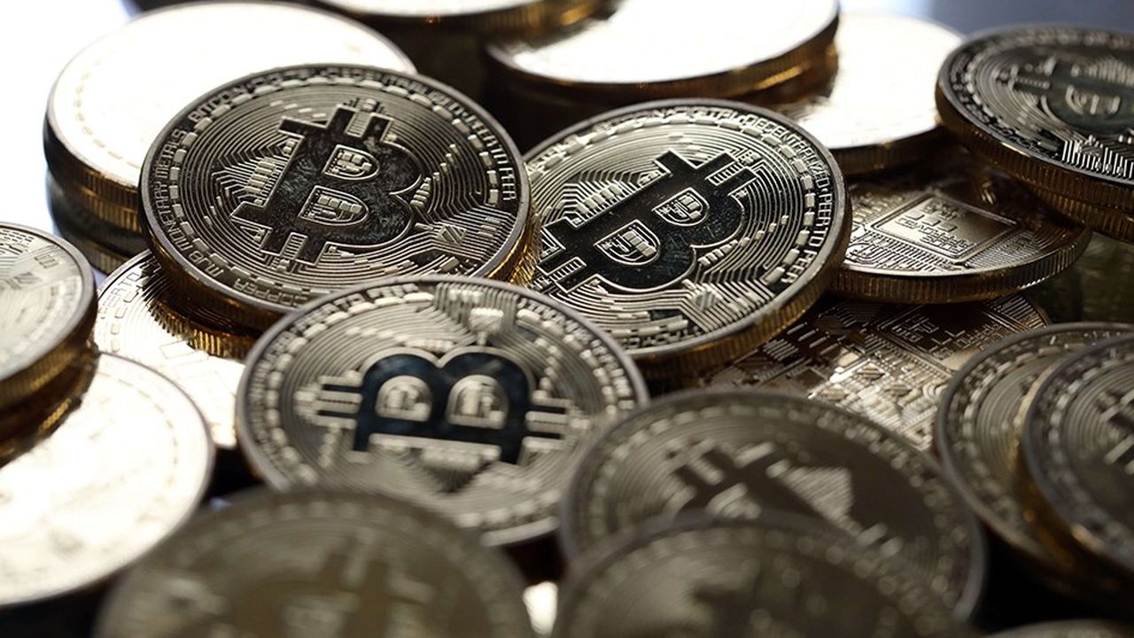 Quelle est la vraie valeur du bitcoin, la cryptomonnaie particulièrement utilisée pour réaliser des transactions illicites. 