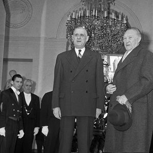Charles de Gaulle et le chancelier allemand Konrad Adenauer le 22 janvier 1963, le jour de la signature du Traité de l'Elysée.
