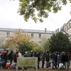 Depuis 2015, la ville de Paris a utilisé le château de Sarcelles pour y installer des migrants évacués du campement de Stalingrad à Paris