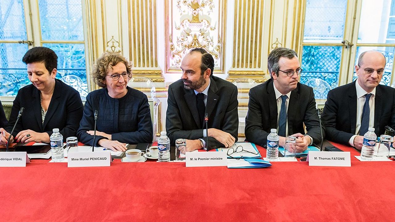 Frederique Vidal, Muriel Penicaud, Edouard Philippe, Thomas Fatome et Jean-Michel Blanquer, lors de la présentation des grands axes de la réforme de l'apprentissage le 9 février 2018