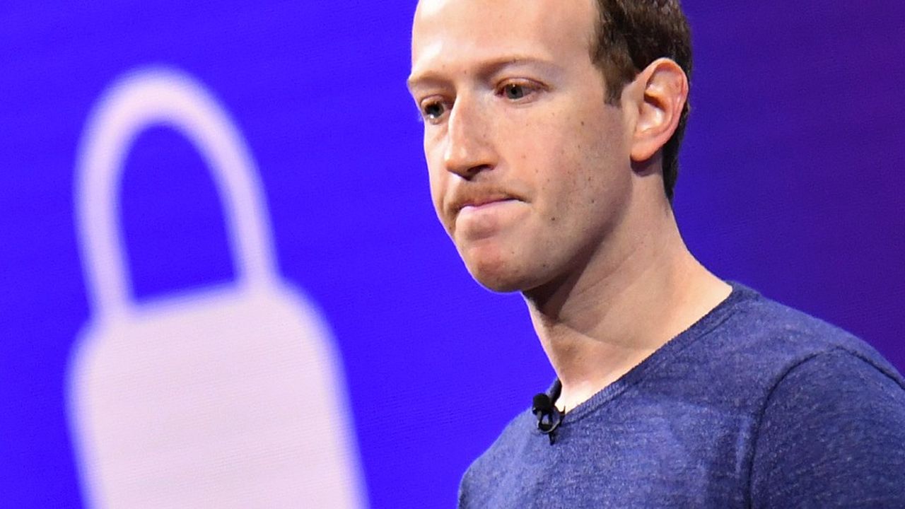 Mark Zuckerberg a reconnu que Facebook commettait trop d'erreurs dans sa lutte contre les mauvais usages de la plate-forme. 