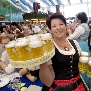 Les Allemands ont bu en moyenne 101 litres de bière l'an dernier, contre environ 140 litres dans les années 1980.