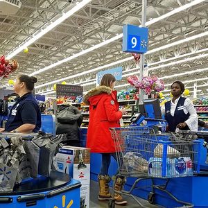 Malgré les offres de télévisions et d'iPads gratuits, les employés de Walmart étaient peu convaincus.