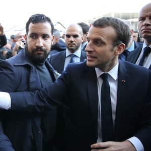 Emmanuel Macron accompagné d'Alexandre Benalla lors du salon de l'Agriculture, le 24 février 2018.