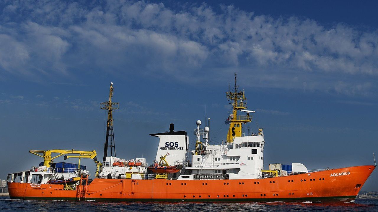 Le navire Aquarius, affrété par les ONG « SOS Méditerranée » et « Médecins sans frontières ».