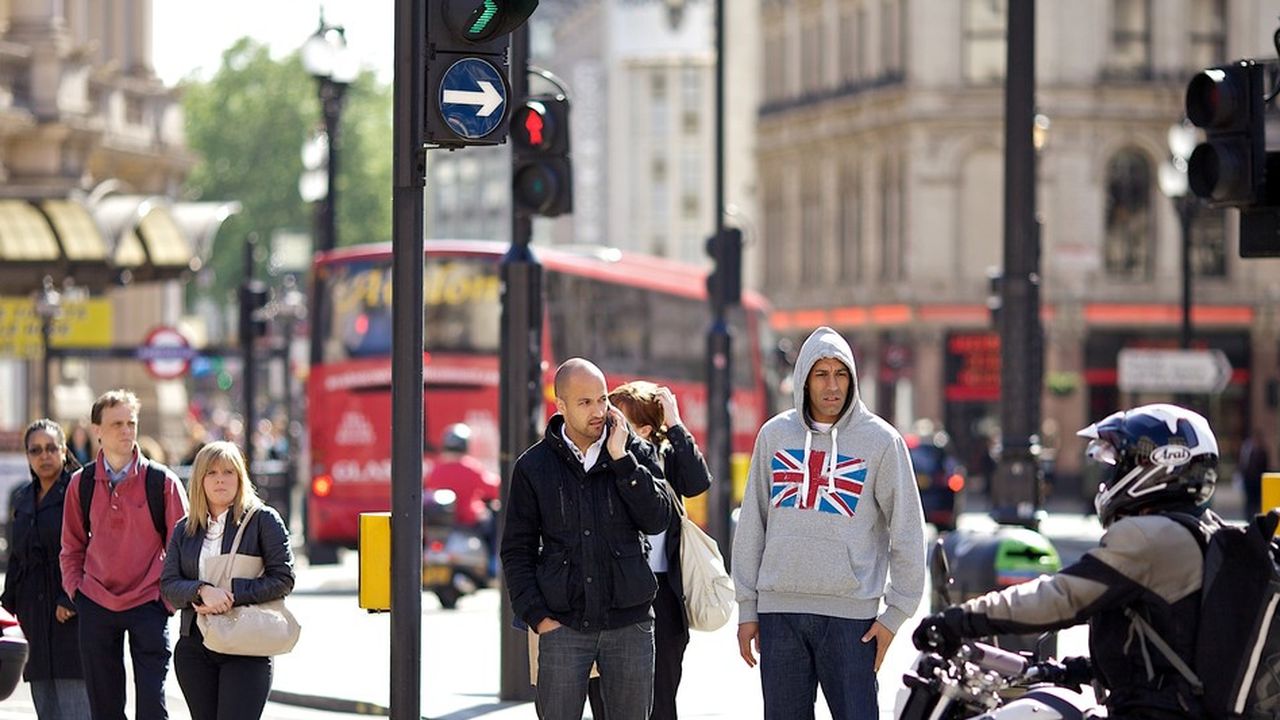 Au deuxième trimestre, le Royaume-Uni comptait 1,36 million de chômeurs