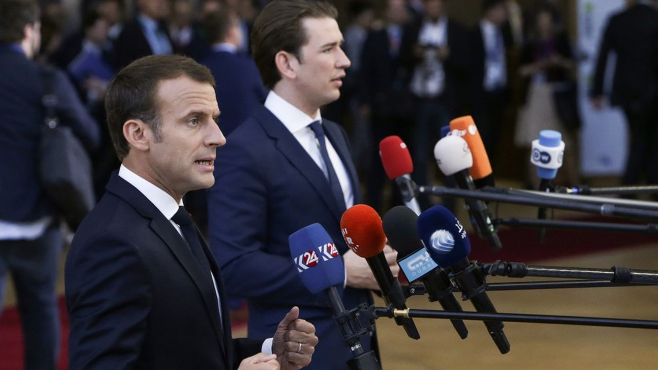 Le président Emmanuel Macron et le chancelier autrichien Sebastian Kurz lors d'une conférence de presse commune à Bruxelles en juin 2018.