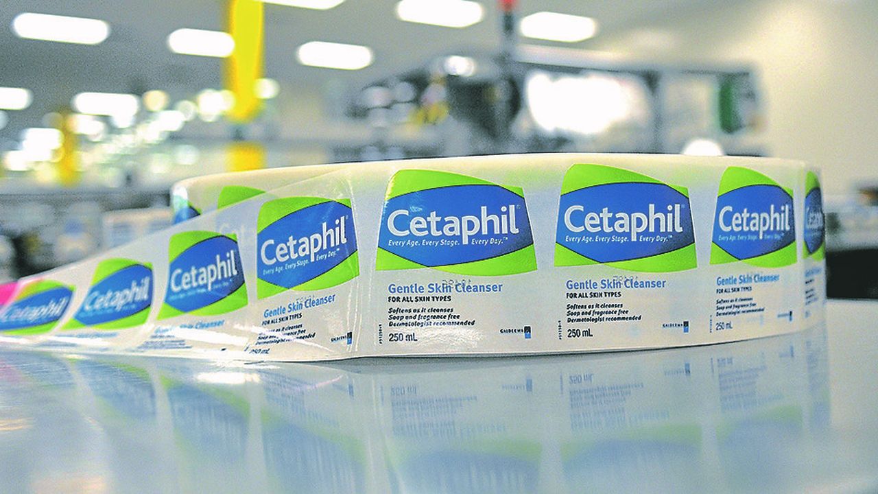 Parmi les produits en vente libre de Nestlé Skin Health, les lotions nettoyantes et crèmes hydratantes de la gamme Cetaphil.