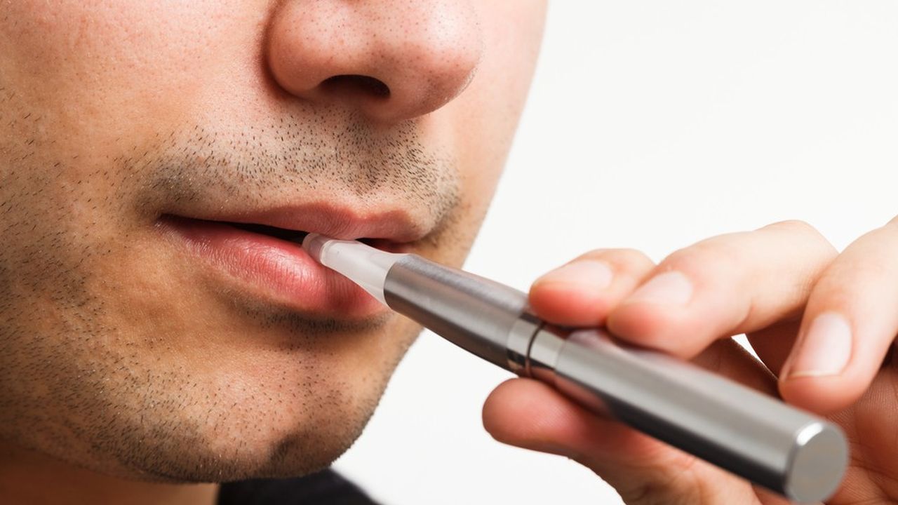 Le nombre de lycéens admettant avoir utilisé une e-cigarette au cours des 30 derniers jours a bondi de 75 % en un an
