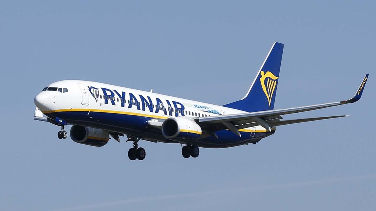 Ryanair invoque l'impact des récents mouvements de grève sur son activité.