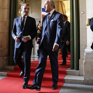 Emmanuel Macron et Laurent Fabius, le président du Conseil constitutionnel.