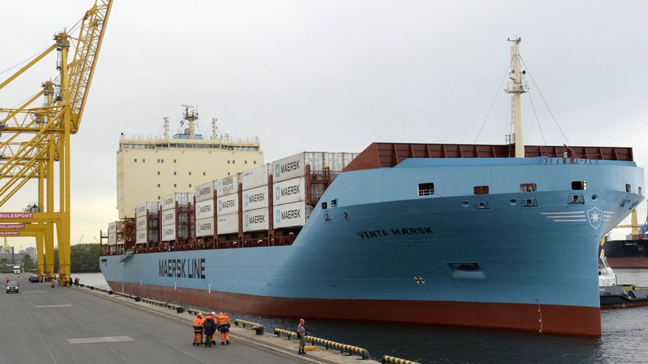 En mer de Sibérie orientale, le « Rhône » a croisé le porte-conteneurs brise-glace danois Ventura Maersk, parti fin août de l'extrême orient russe et arrivé fin septembre à Saint-Pétersbourg.