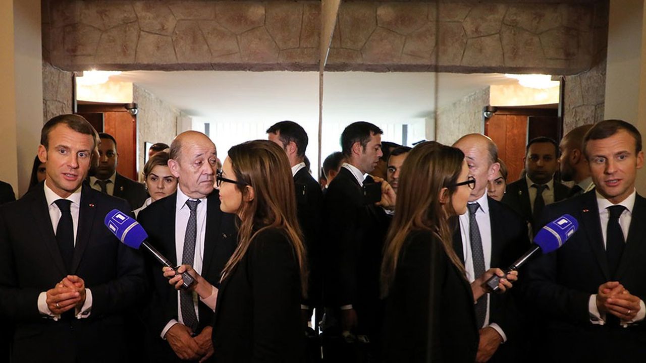 Emmanuel Macron est en déplacement depuis mercredi en Arménie pour participer au sommet de la francophonie à Erevan.