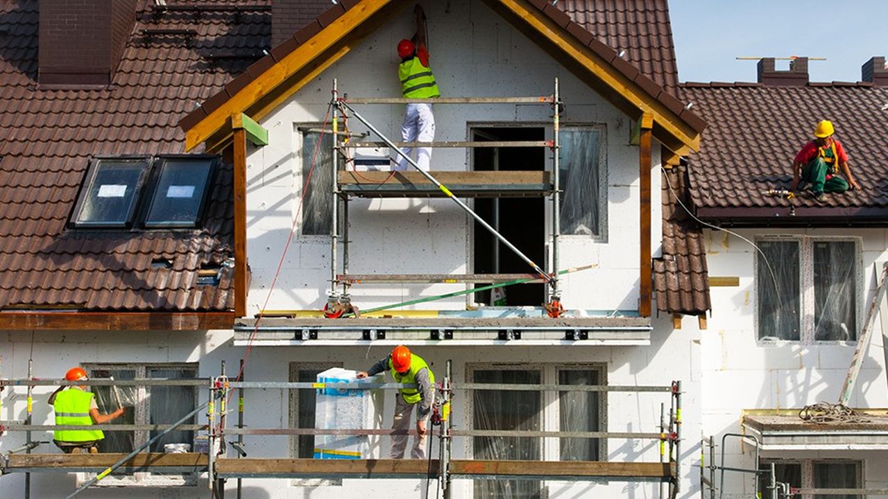 Les ménages ciblent les bons postes à rénover, combles et fenêtres en tête, mais oublient souvent la ventilation.