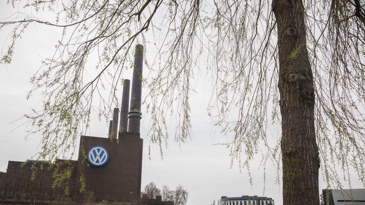 Le constructeur allemand Volkswagen a reconnu avoir faussé les niveaux d'émissions des moteurs diesel de 11 millions de véhicules dans le monde.