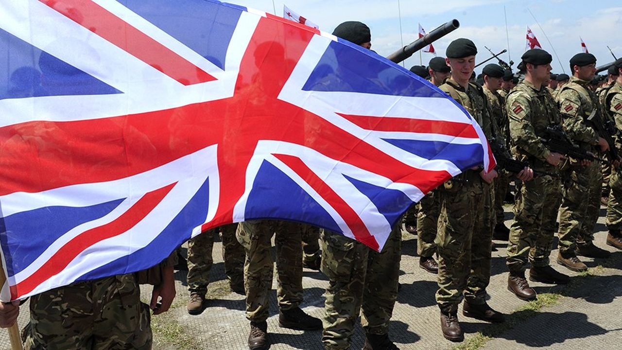 Il manquerait 8.200 soldats, marins et membres du personnel aérien dans l'armée britannique.