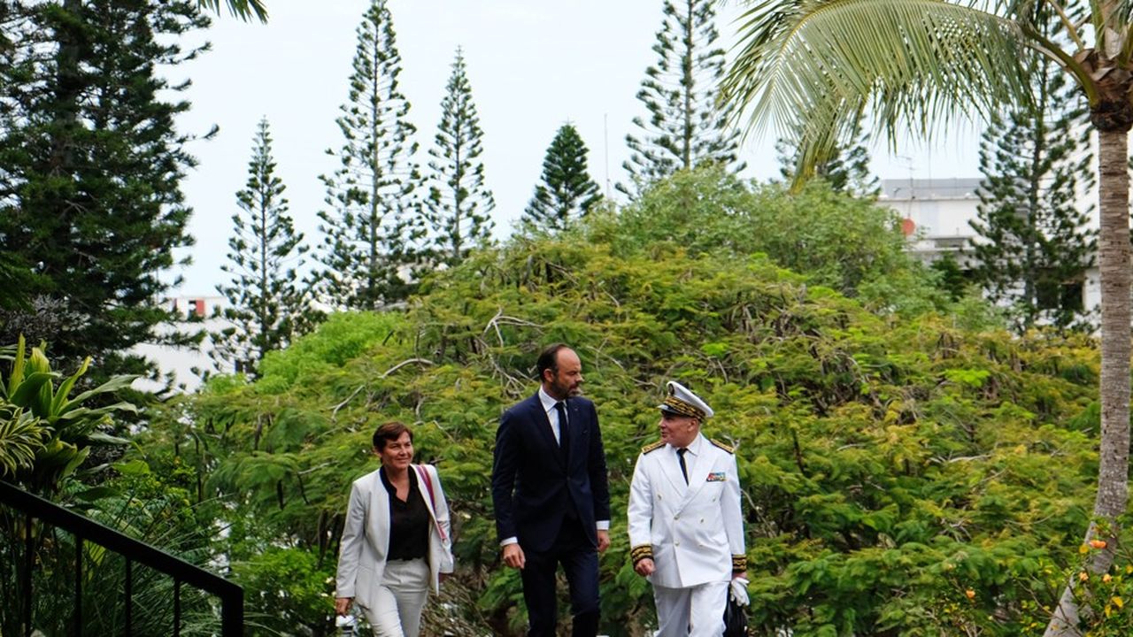 Edouard Philippe, Annick Girardin et le haut-commissaire Thierry Lataste, ce lundi matin à Nouméa.