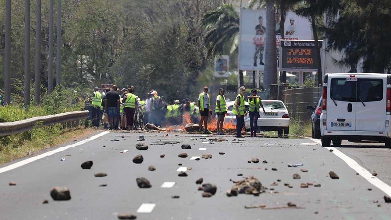 Gilets Jaunes Encore Des Mobilisations Dans Le Nord Et à