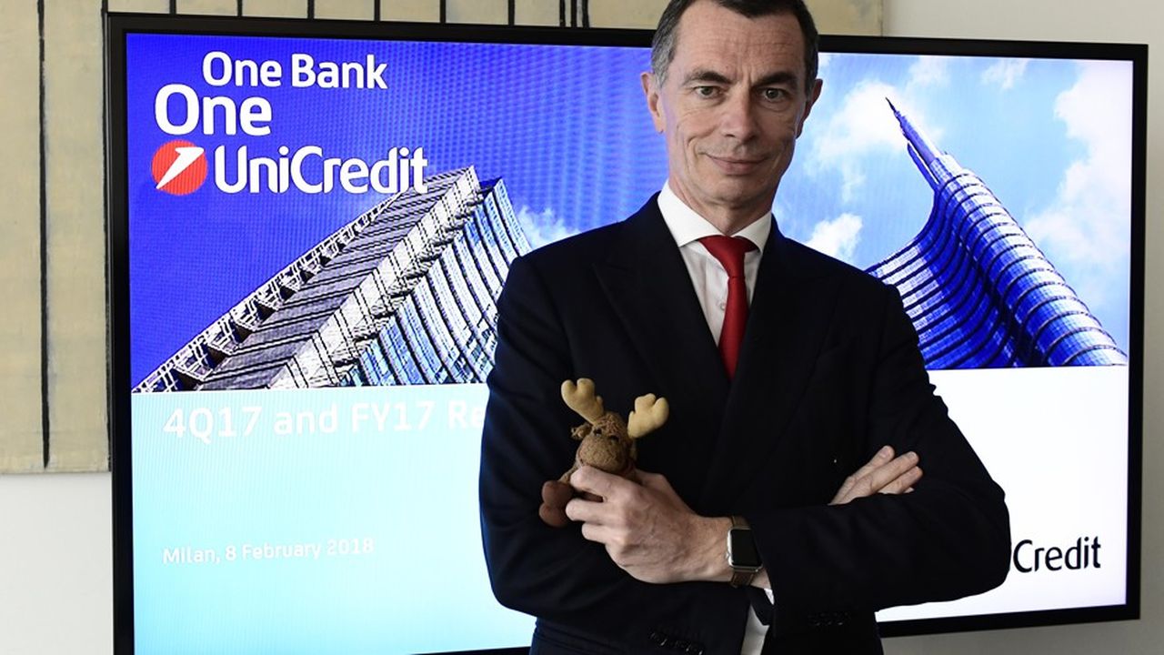 Jean-Pierre Mustier, le PDG d'UniCredit, maintient les objectifs de la banque malgré un troisième trimestre éprouvant.