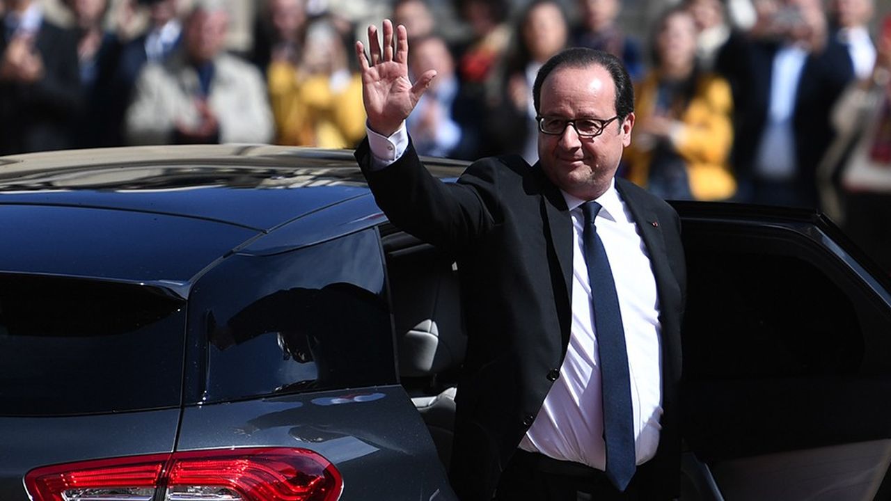 François Hollande quittant l'Elysée après la passation de pouvoir à Emmanuel Macron, le 14 mai 2017.