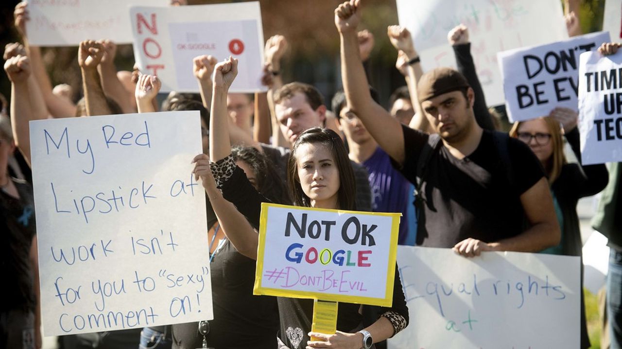 Des salariés de Google avaient protesté le 1er novembre contre la gestion de l'entreprise des cas de harcèlement sexuel.