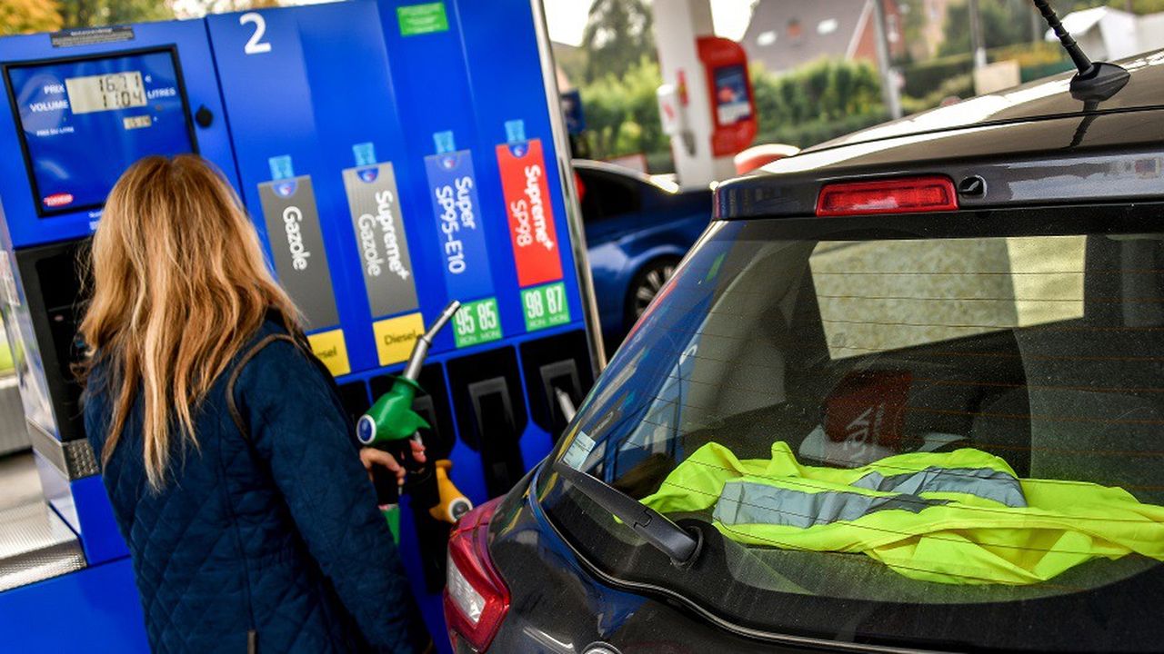 En trois ans, en France, la taxe énergétique sur les carburants a progressé de 9,5 % sur l'essence et de 24,2 % sur le diesel.