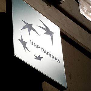 Entre 2017 et 202, la banque prévoit de fermer 200 agences, soit environ 10 % de ses points de vente en France.