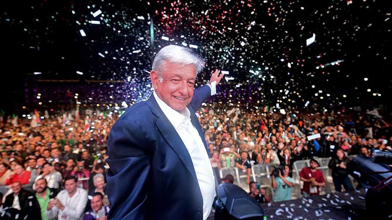 Elu en juillet, Andres Manuel Lopez Obrador prend officiellement ses fonctions le 1er décembre.