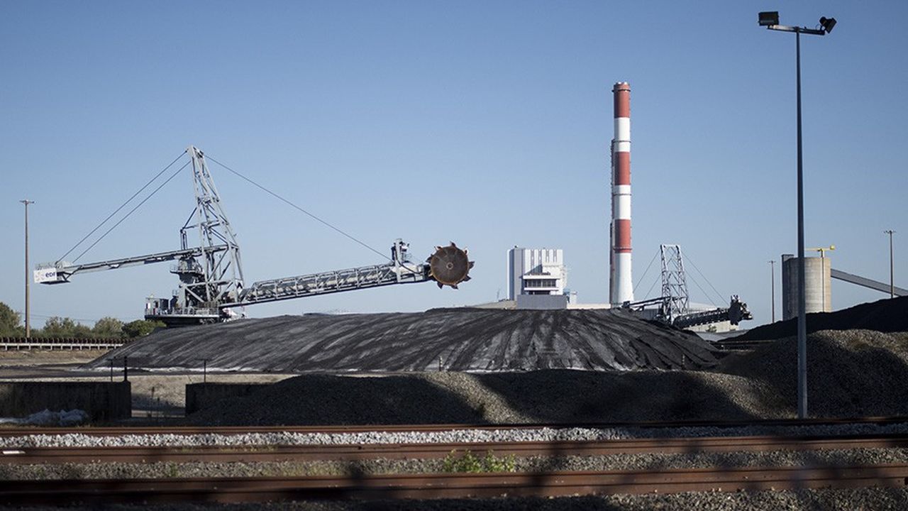 La centrale thermique au charbon de Cordemais, l'une des quatre dernières de ce type en France et qui doit être fermée d'ici à 2022. Un engagement sur le bon respect duquel pourra veiller le tout nouveau Haut Conseil pour le climat.