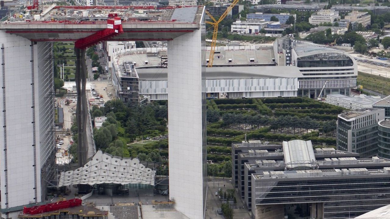 Le lifting de l Arche de la D fense fait pol mique Les Echos