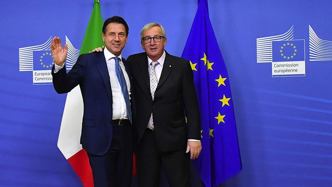 Six mois après son arrivée au gouvernement, Giuseppe Conte, (sur la photo à côté du président de la Commission européenne Jean-Claude Juncker, le 24 novembre) se heurte non seulement aux réticences de Bruxelles mais aussi au ras-le-bol des entrepreneurs italiens.