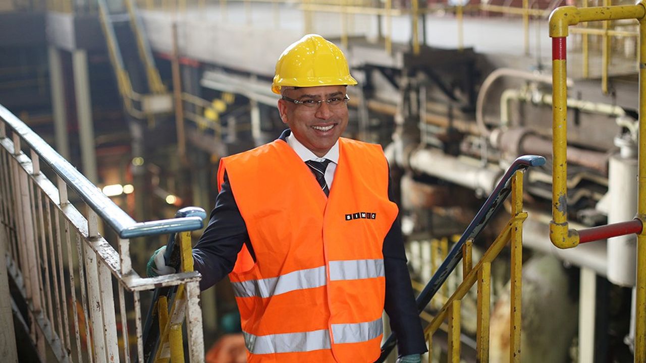 Sanjeev Gupta, executive chairman of Liberty House Group, poses for a photograph in the main turbine hall at Uskmouth power station, operated by Simec Uskmouth Power Ltd., in Newport, U.K., on Thursday, March 17, 2016. The former coal-fired station based on the east bank of the Usk estuary, will be converted to generate energy using biomass. Photographer: Chris Ratcliffe/Bloomberg *** Local Caption *** Sanjeev Gupta