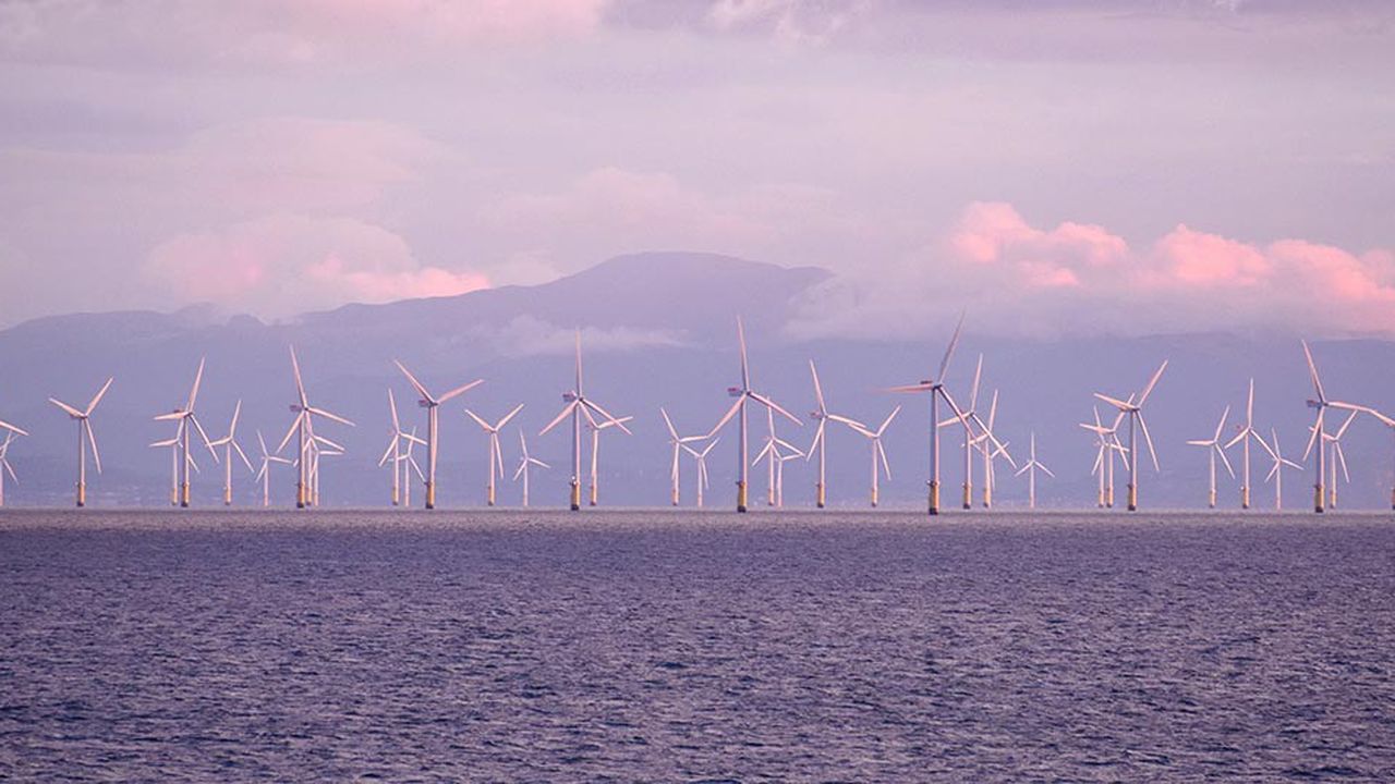Une ferme éolienne offshore, l'un des symboles de la transition énergétique engagée par une Union européenne dont les objectifs en matière de lutte contre le réchauffement climatique ne sont cependant pas à la hauteur des exigences de l'accord de Paris.