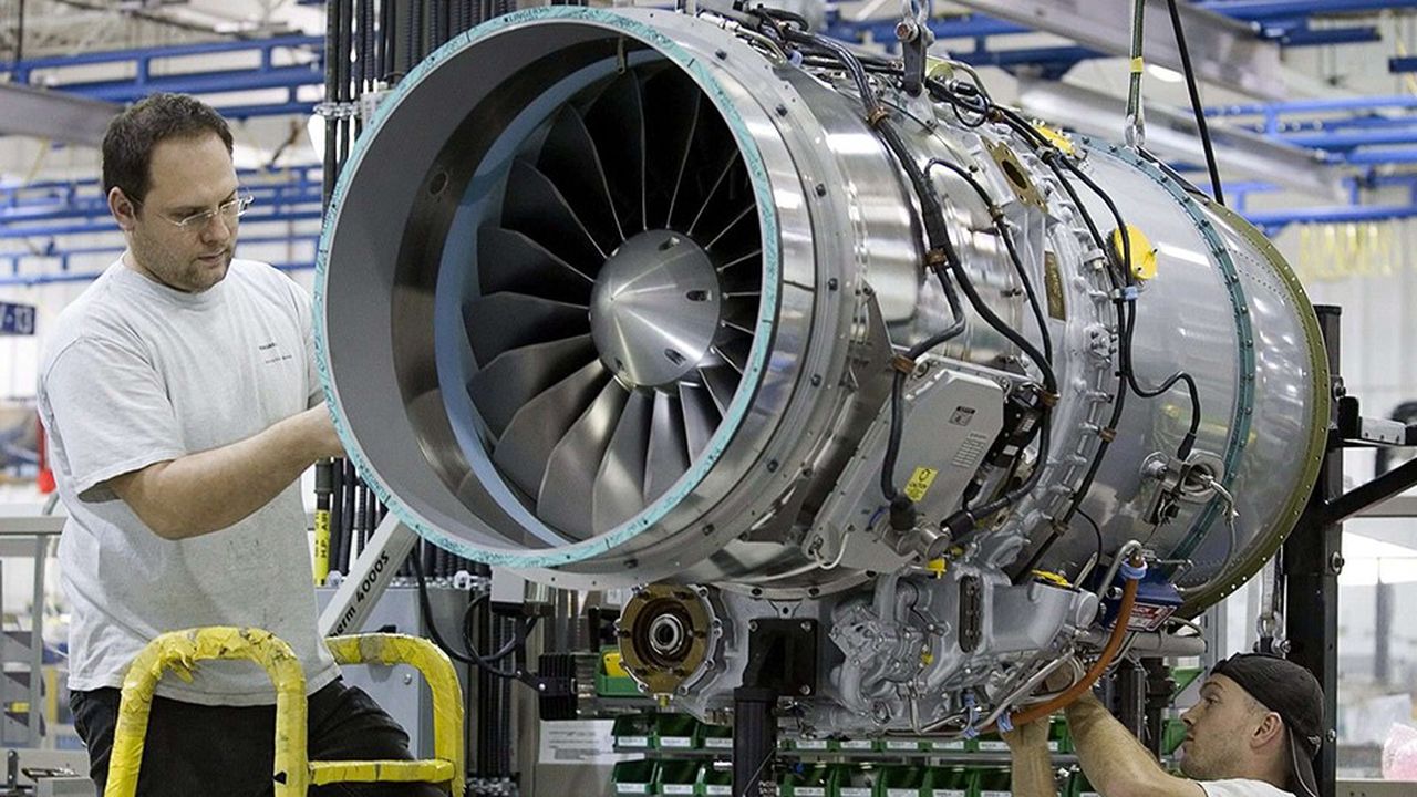 Assemblage d'un moteur Pratt & Whitney du groupe United Technologies à Longueuil (Canada).
