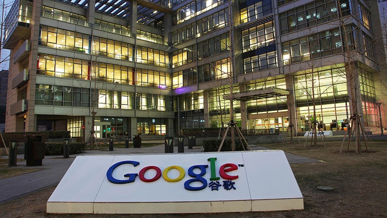 Google est absent de la Chine depuis 2010, date à laquelle le groupe avait pris ses distances, sur fond d'interrogations éthiques sur le Web chinois