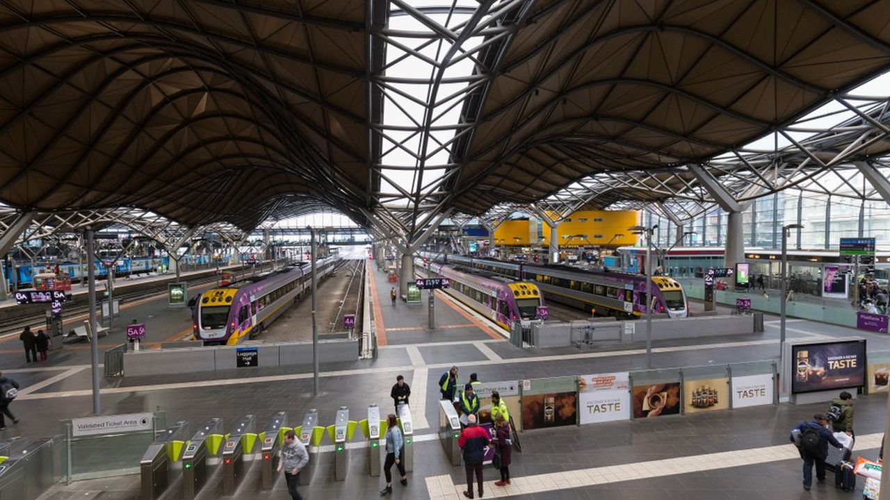 La gare de Melbourne, en Australie, pourrait être reliée par une liaison ferroviaire à grande vitesse à celle de Geelong, en passant par l'aéroport international de Tullamarine.