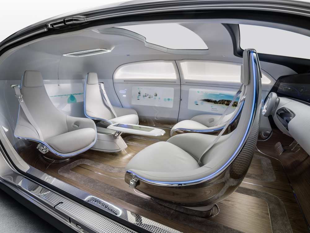 Daimler imagine des coussins de sécurité plus intelligents - Sciences et  Avenir
