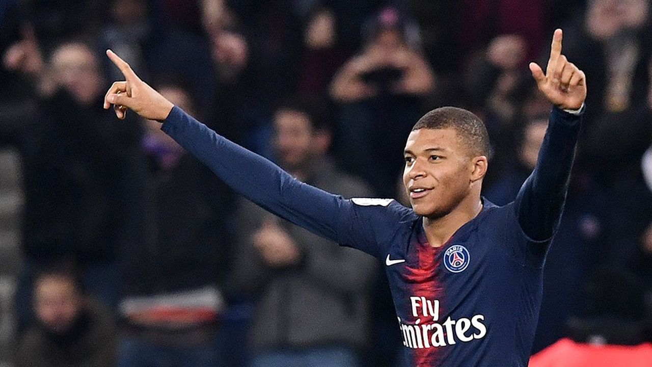 L'attaquant du Paris Saint-Germain occupe la première place du classement depuis le mois de novembre